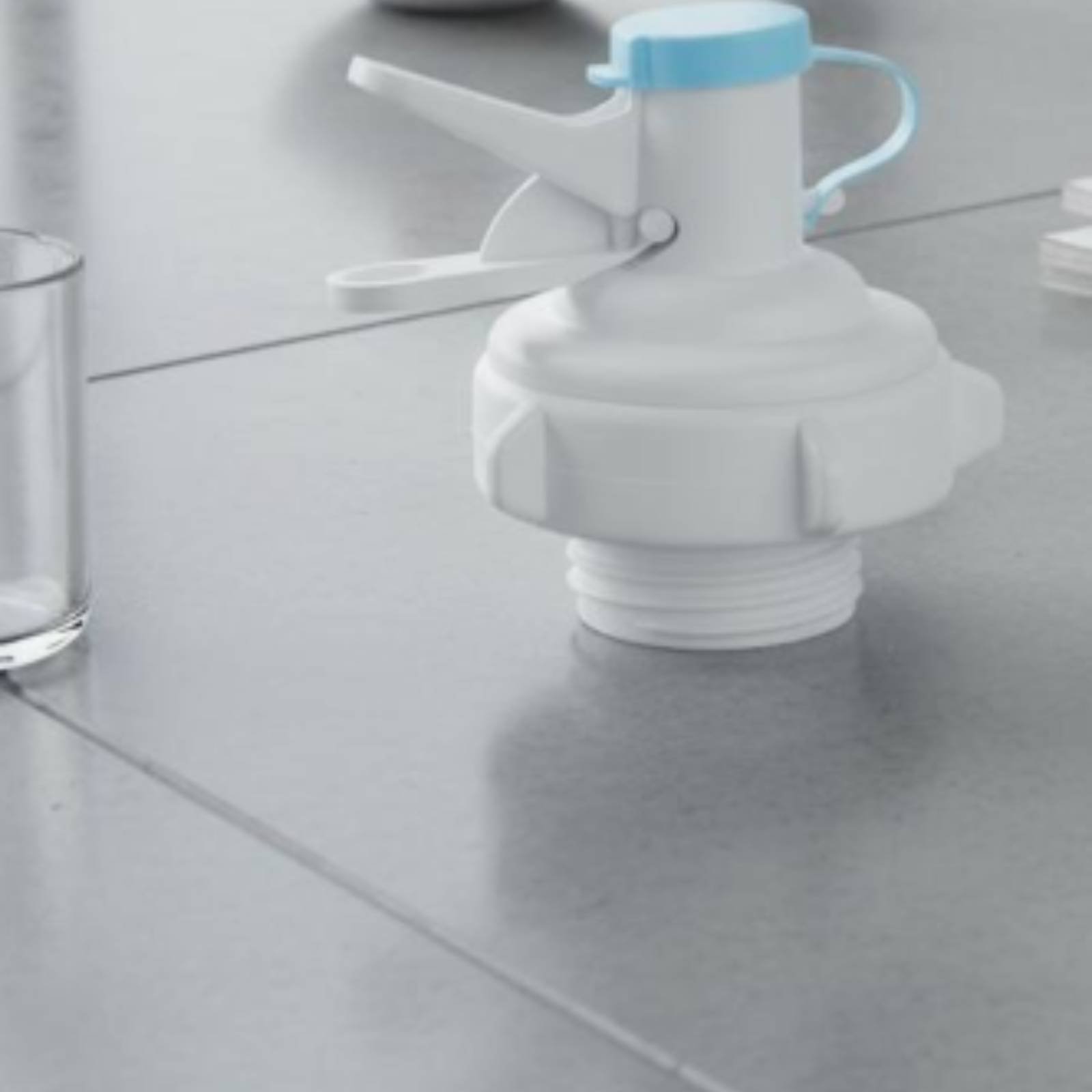 Water Bottle Holder - Snap-Fit Nozul Standı Kompakt Su Şişesi